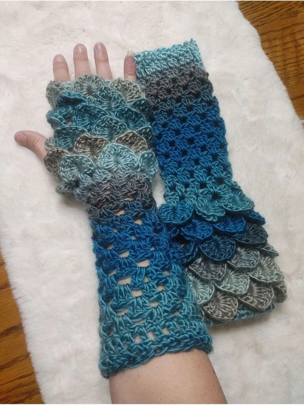 Handmade Crocheted Dragonscale Fingerless Texting Gloves Turquoise/Grey